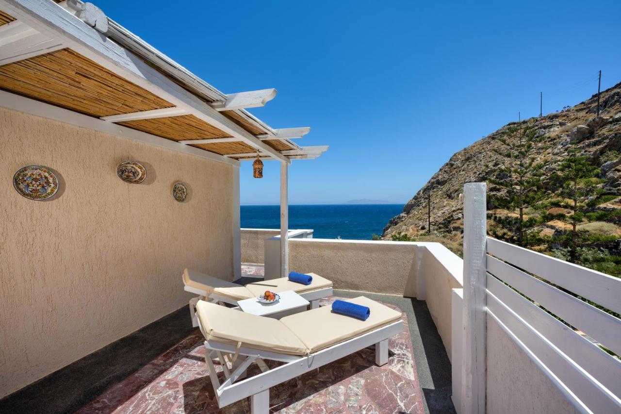 Moschatos Beach House Kamári Exterior foto