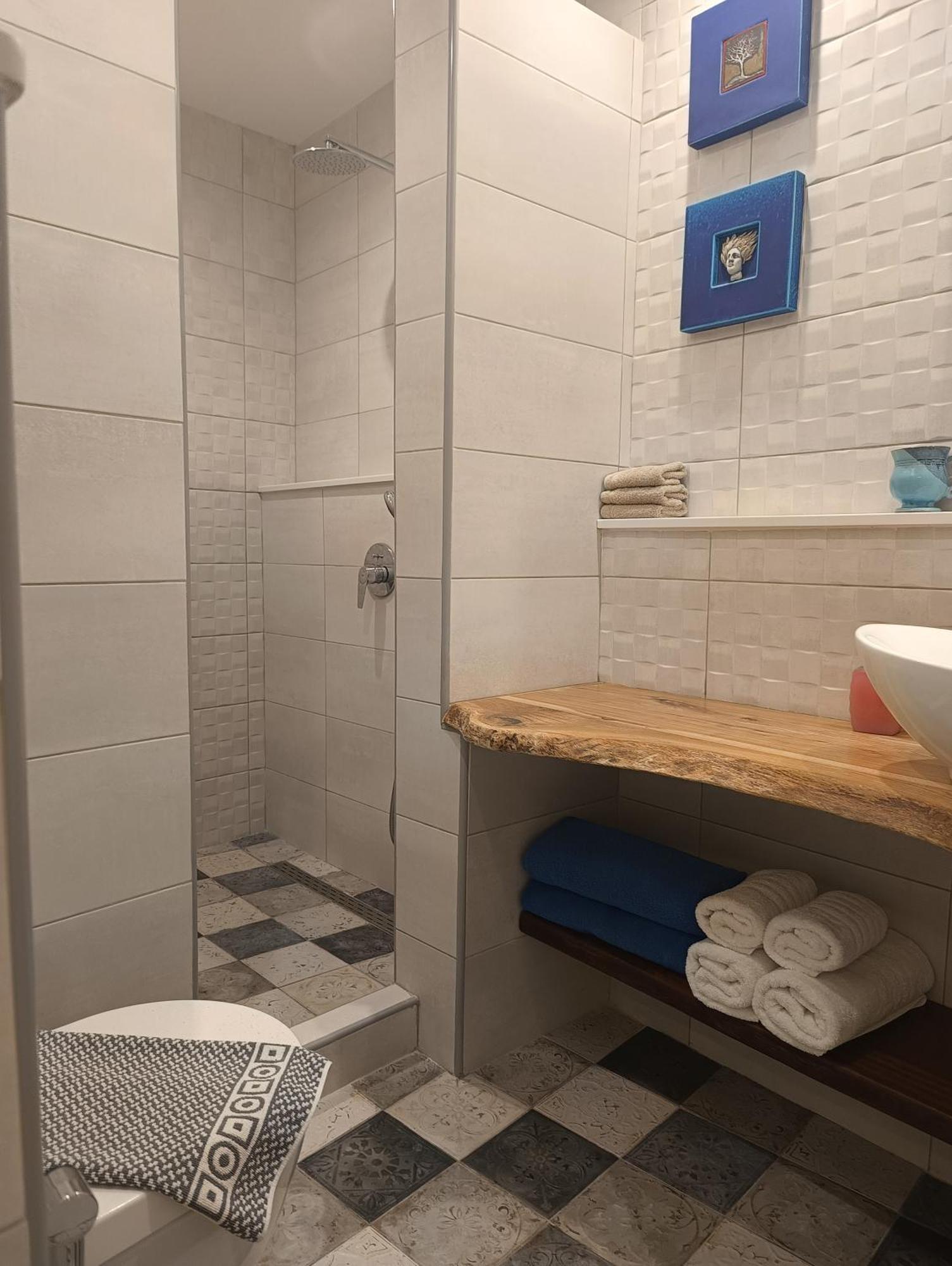 Moschatos Beach House Kamári Cameră foto